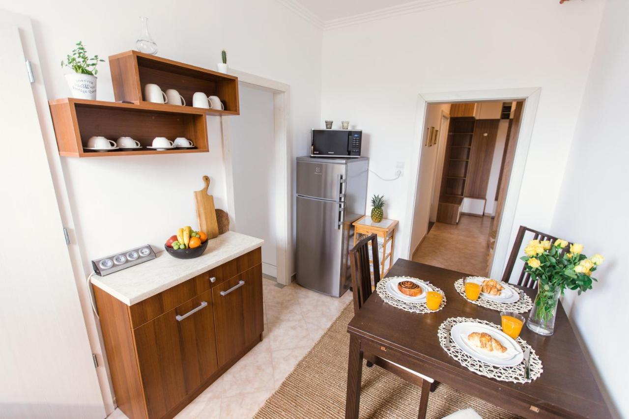 Bohohome Apartment エゲル エクステリア 写真